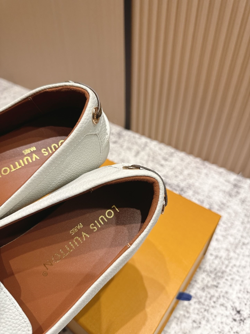 l0vis Vvtt0n loafers